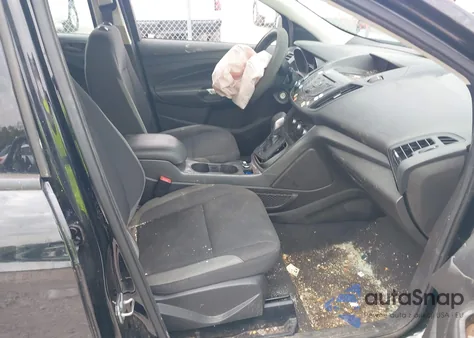 2016 Ford Escape S z USA, uszkodzony, nr VIN 1FMCU0F7XGUC23134